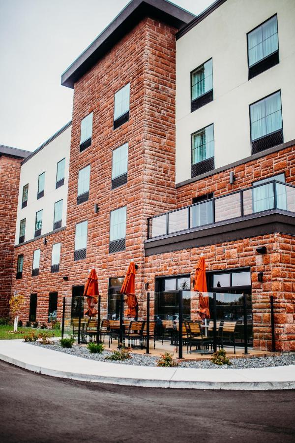 Cobblestone Hotel&Suites International Falls Esterno foto