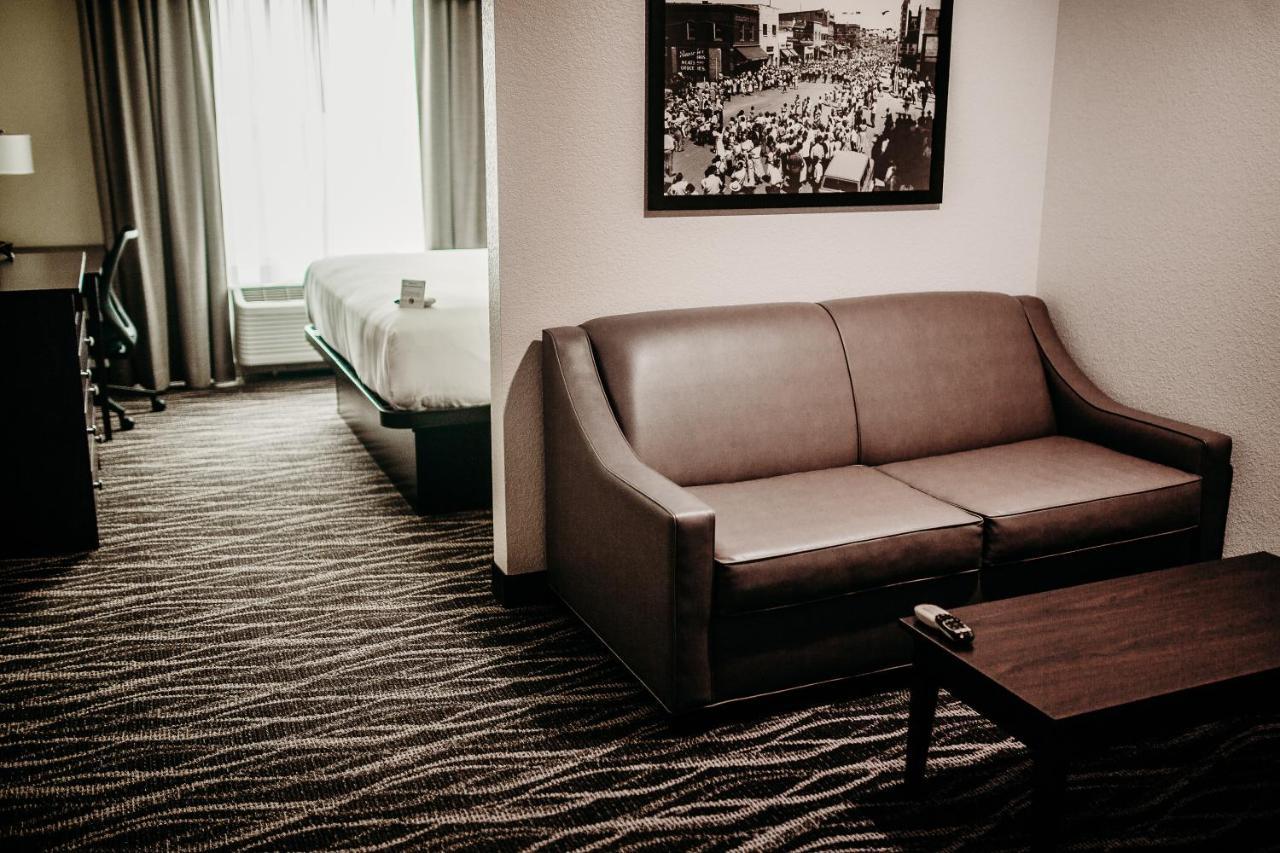 Cobblestone Hotel&Suites International Falls Esterno foto
