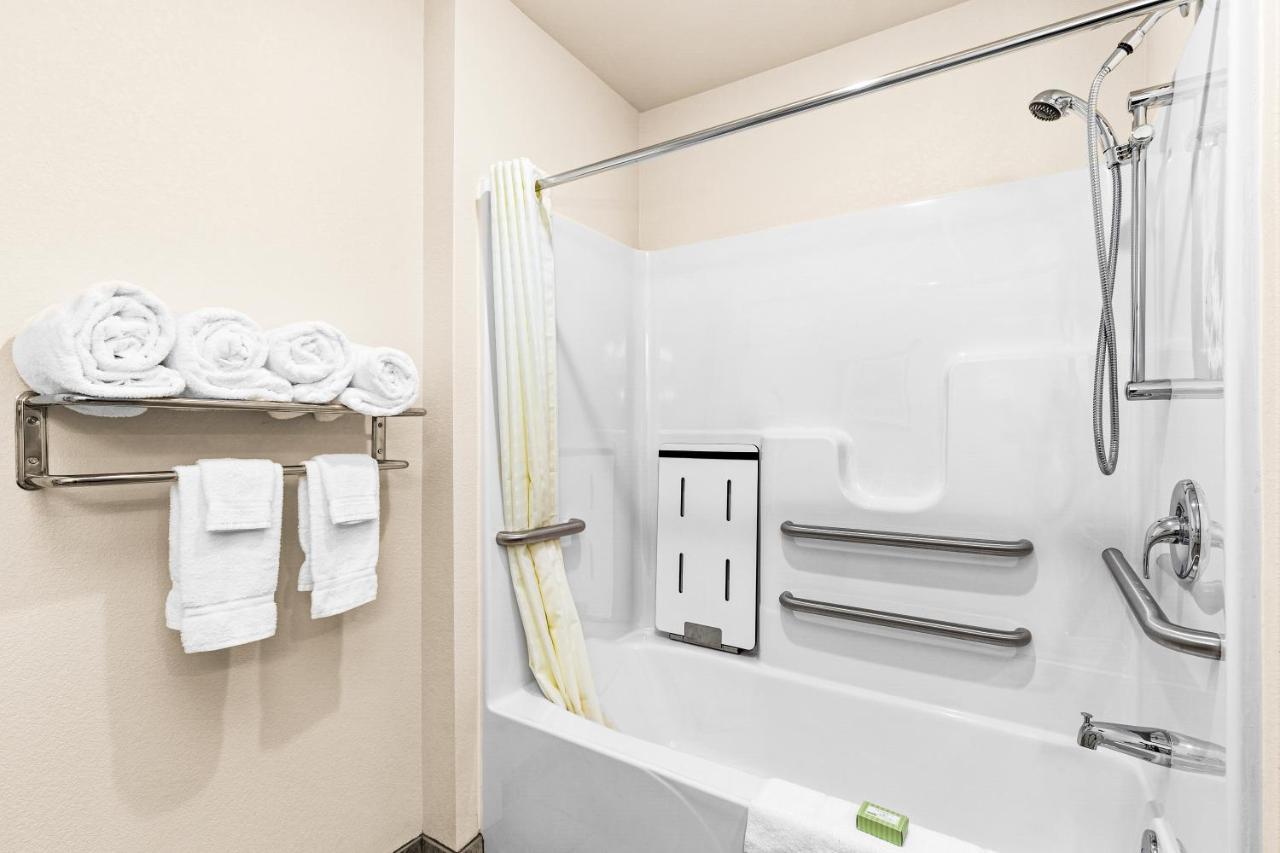 Cobblestone Hotel&Suites International Falls Esterno foto