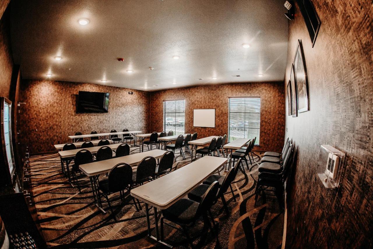 Cobblestone Hotel&Suites International Falls Esterno foto